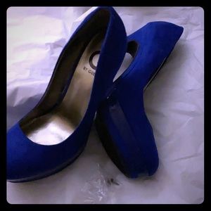 COPY - G by guess never worn  platforms cobalt blue sz 10